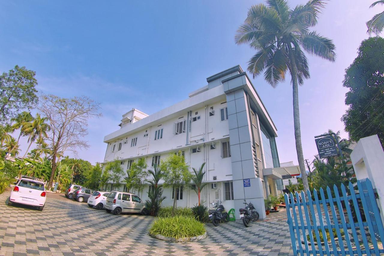 Noah'S Ark Hotel Kochi Exterior photo