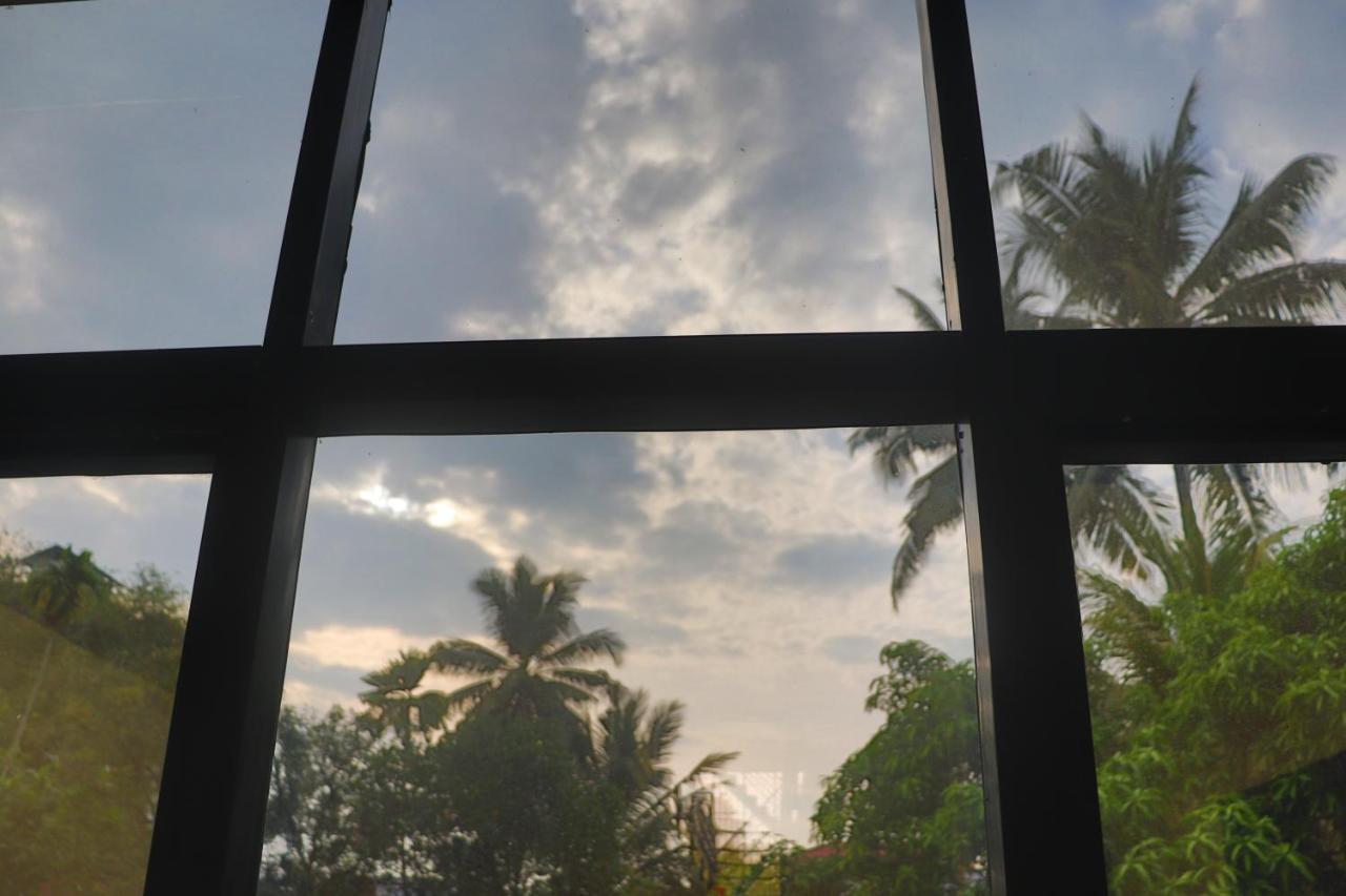 Noah'S Ark Hotel Kochi Exterior photo